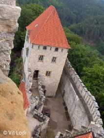 Kokořín, pohled z věže